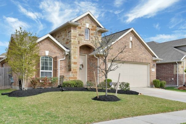 https://LesleyLopez.NewConstructionHomesForYou.com
